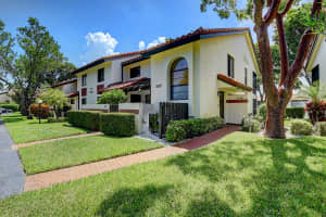 10215 N Circle Lake Dr, Boynton Beach, FL 33437, Sold 09/20/21