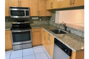 958 Kokomo Key Ln, Delray Beach, FL 33483, Sold 08/31/21