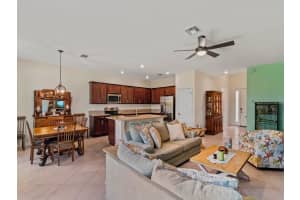 10117 W Verona Cir, Vero Beach, FL 32966, Sold 08/31/21