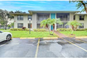 9960 Pineapple Tree Dr, Boynton Beach, FL 33436, Sold 09/24/21
