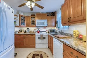 300 Waterway Dr S, Lantana, FL 33462, Sold 09/13/21