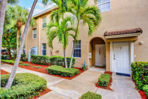 113 Lighthouse Cir, Tequesta, FL 33469, Sold 08/27/21