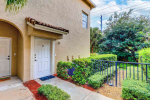 113 Lighthouse Cir, Tequesta, FL 33469, Sold 08/27/21