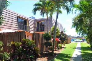 913 Springdale Cir, Palm Springs, FL 33461, Sold 09/07/21