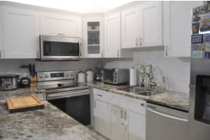 913 Springdale Cir, Palm Springs, FL 33461, Sold 09/07/21