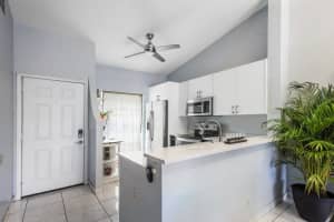 2780 S Oakland Forest Dr, Oakland Park, FL 33309, Sold 08/31/21