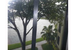 212 Lake Pointe Dr, Oakland Park, FL 33309, Sold 11/02/21