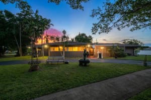 800 N 44th Ave, Hollywood, FL 33021, Sold 08/26/21