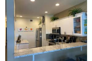 10730 Pelican Dr, Wellington, FL 33414, Sold 09/17/21