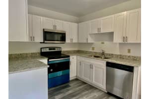 MLS# R10733941, West Palm Beach, Florida 33401