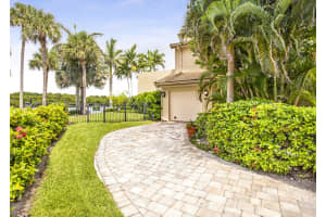 1001 Bel Air Dr, Highland Beach, FL 33487, Sold 11/01/21