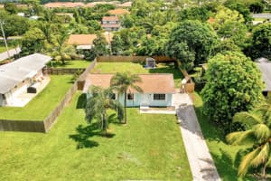 5223 Pine Tree Dr, Delray Beach, FL 33484, Sold 09/17/21