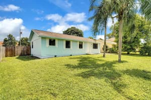 5223 Pine Tree Dr, Delray Beach, FL 33484, Sold 09/17/21