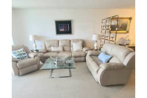 911 Gardenia Dr, Delray Beach, FL 33483, Sold 10/01/21