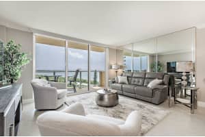 5440 N Ocean Dr, Riviera Beach, FL 33404, Sold 09/20/21