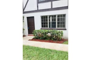 128 Weybridge Cir, Royal Palm Beach, FL 33411, Sold 10/01/21