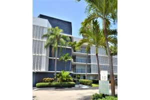 877 NE 195th St, North Miami Beach, FL 33179, Sold 10/06/21