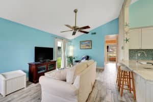 5468 Courtney Cir, Boynton Beach, FL 33472, Sold 09/10/21