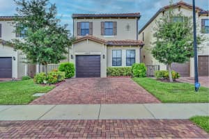 4937 NW 55th Pl, Tamarac, FL 33319, Sold 09/17/21