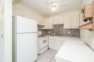 116 Springdale Cir v116, Palm Springs, FL 33461, Sold 01/26/22