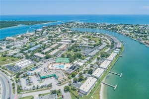 1200 Colonnades Dr, Fort Pierce, FL 34949, Sold 01/10/22