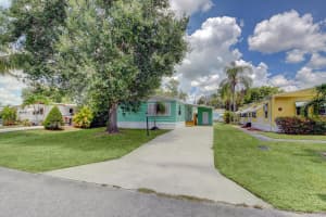 251 SE Paradise Pl, Stuart, FL 34997, Sold 12/15/21