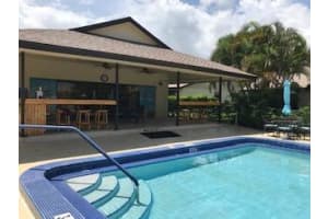 7 Ridge Pointe Dr, Boynton Beach, FL 33435, Sold 09/29/21