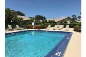 7 Ridge Pointe Dr, Boynton Beach, FL 33435, Sold 09/29/21