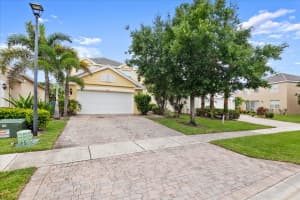 200 Canterbury Pl, Royal Palm Beach, FL 33414, Sold 10/12/21