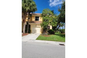 347 River Bluff Ln, Royal Palm Beach, FL 33411, Sold 09/17/21
