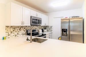 440 SE 2nd Ave, Deerfield Beach, FL 33441, Sold 10/05/21