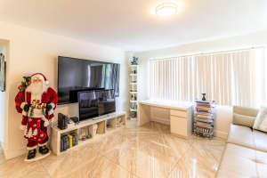 440 SE 2nd Ave, Deerfield Beach, FL 33441, Sold 10/05/21