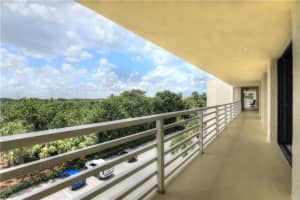 MLS# R10735502, Vero Beach, Florida 32963