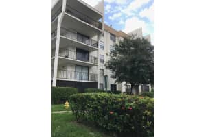 6190 Woodlands Blvd, Tamarac, FL 33319, Sold 04/08/22