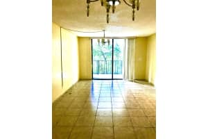 6190 Woodlands Blvd, Tamarac, FL 33319, Sold 04/08/22