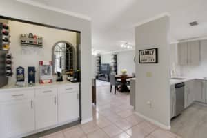 85 Conaskonk Cir, Royal Palm Beach, FL 33411, Sold 09/28/21