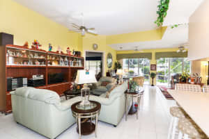 8554 Beaconhill Rd, Palm Beach Gardens, FL 33410, Sold 09/23/21