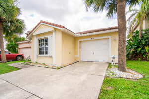 8725 Binghamton Ave, Boynton Beach, FL 33436, Sold 09/30/21