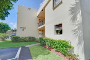 2800 Fiore Way, Delray Beach, FL 33445, Sold 09/03/21