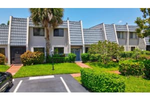 Lake Worth, FL 33467, Sold 01/14/22