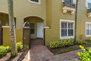 126 Lake Monterey Cir, Boynton Beach, FL 33426, Sold 09/27/21