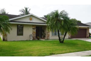 5076 Woodstone Cir N, Lake Worth, FL 33463, Sold 09/10/21