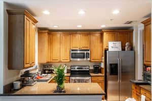 2510 Gardens Pkwy, Palm Beach Gardens, FL 33410, Sold 04/15/22