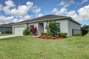 5243 Oakland Lake Cir, Fort Pierce, FL 34951, Sold 09/30/21