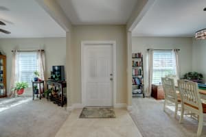 5243 Oakland Lake Cir, Fort Pierce, FL 34951, Sold 09/30/21