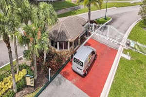 4220 Grove Park Ln, Boynton Beach, FL 33436, Sold 01/11/22