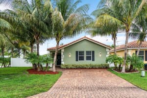 3401 Elizabeth Pl N, Palm Springs, FL 33461, Sold 10/07/21