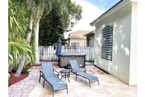 6898 Houlton Cir, Lake Worth, FL 33467, Sold 09/24/21
