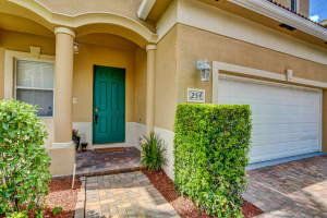 254 Gazetta Way, West Palm Beach, FL 33413, Sold 09/30/21