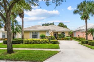 8471 Beaconhill Rd, Palm Beach Gardens, FL 33410, Sold 11/04/21